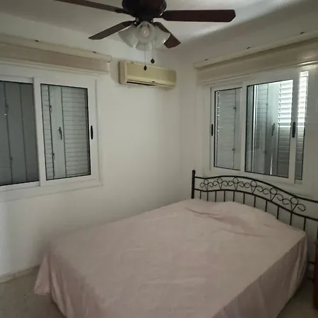 3 Bedroom In Kyrenia, 2 Minutes Away From The Beach! Willa