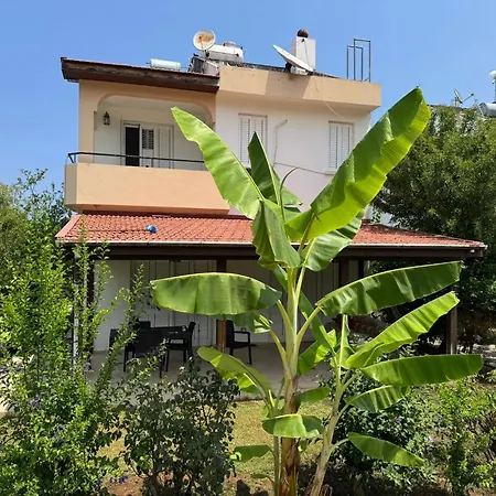 Willa 3 Bedroom In Kyrenia, 2 Minutes Away From The Beach! *