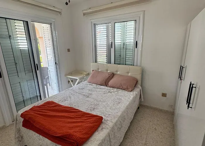3 Bedroom In Kyrenia, 2 Minutes Away From The Beach! Strovolos